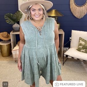 Easel romper